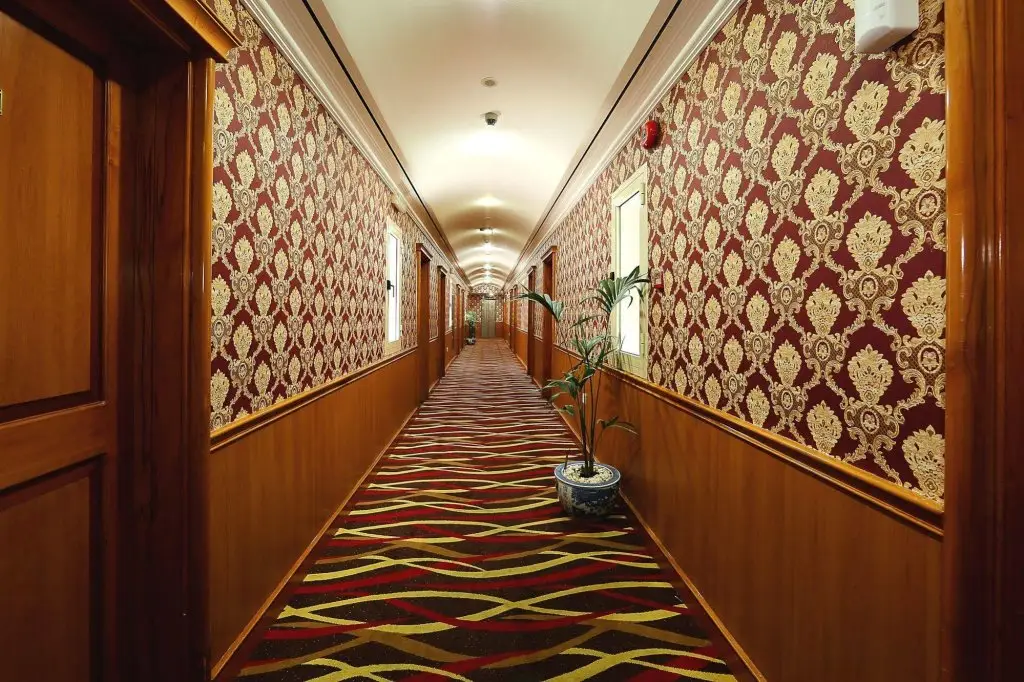 Дубай: Jonrad Hotel