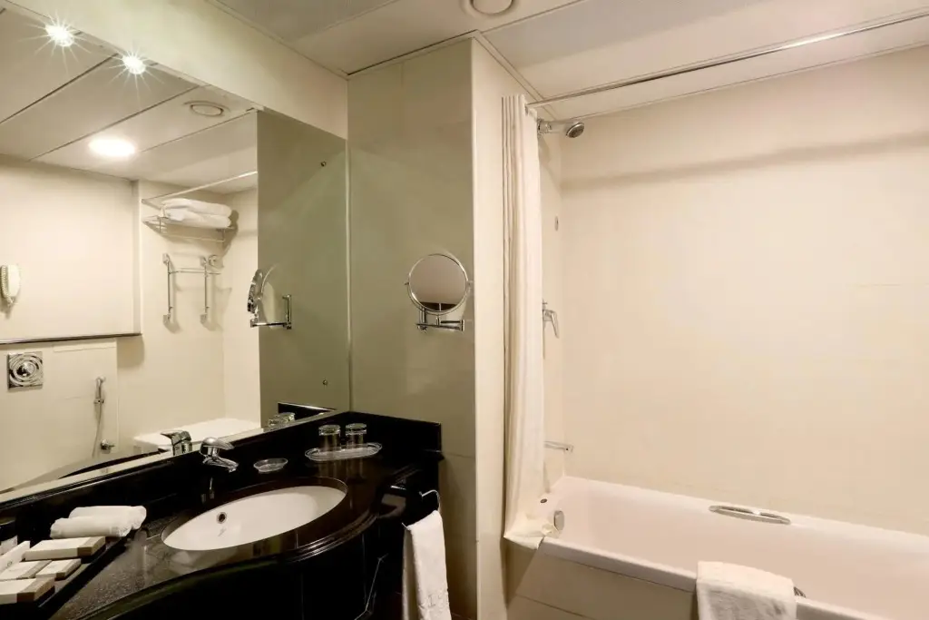 Шарджа: Royal Grand Suite Hotel