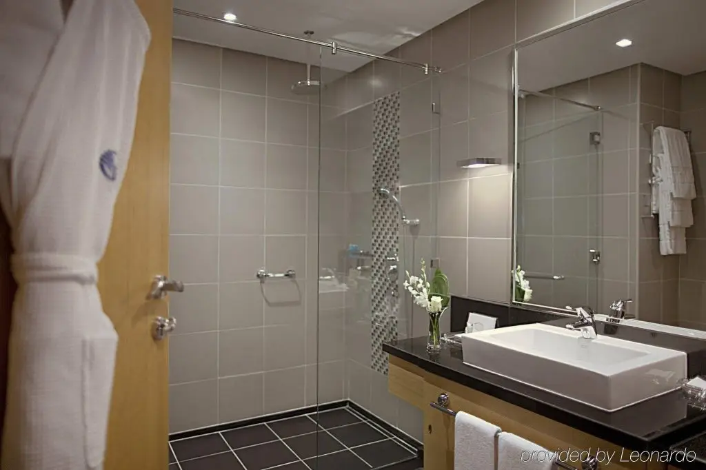 Абу-Даби: Hala Arjaan by Rotana, Deluxe Hotel Apartments