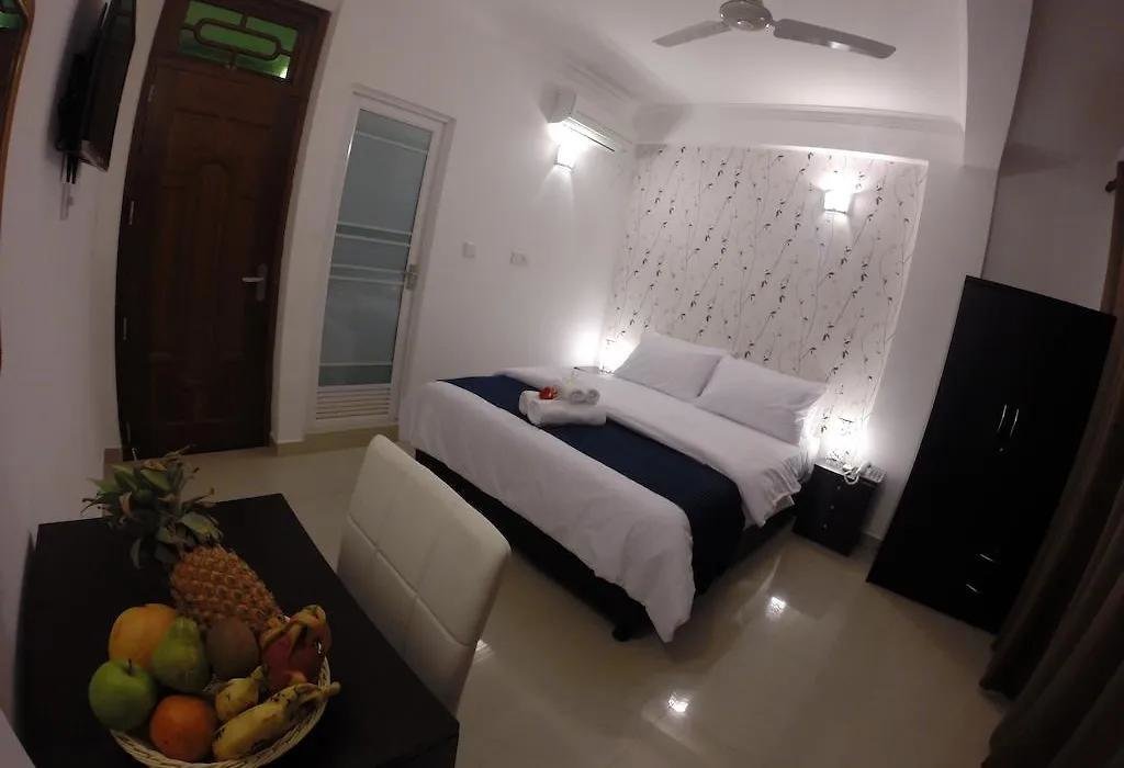 Северный атолл Мале: Crown Reef Maldives