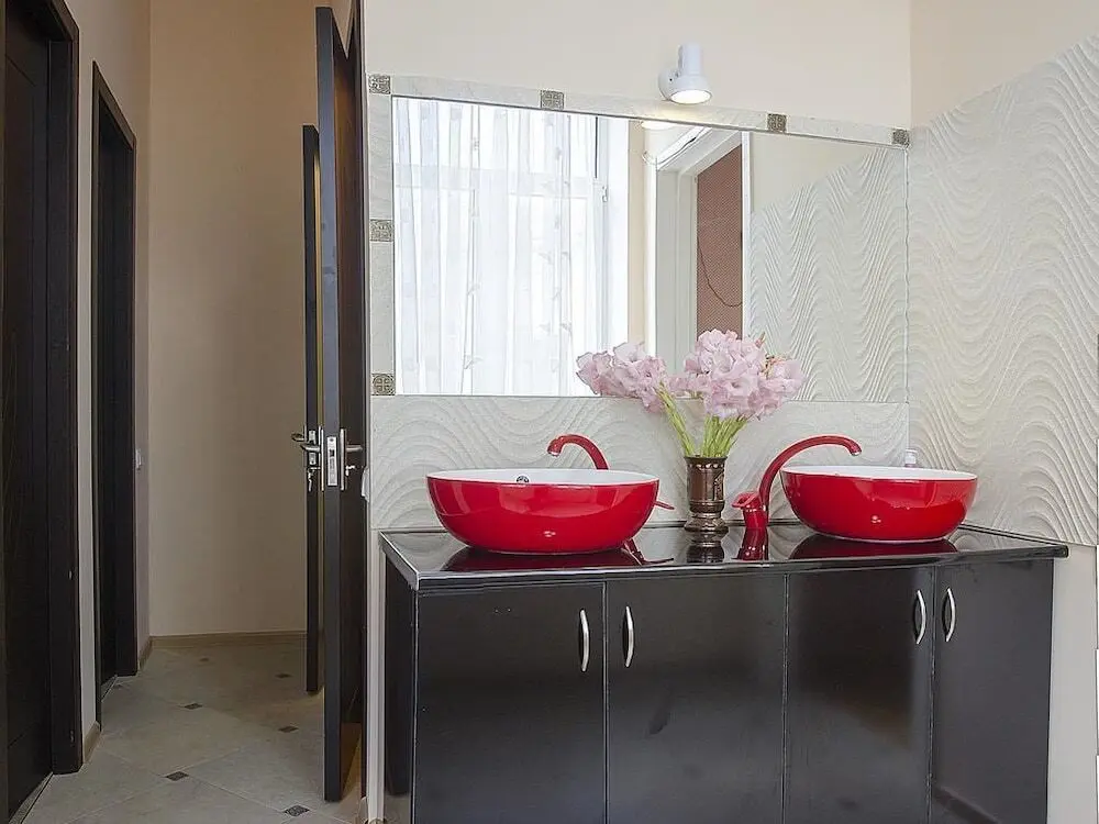 Тбилиси: TiflisLux Boutique Hostel