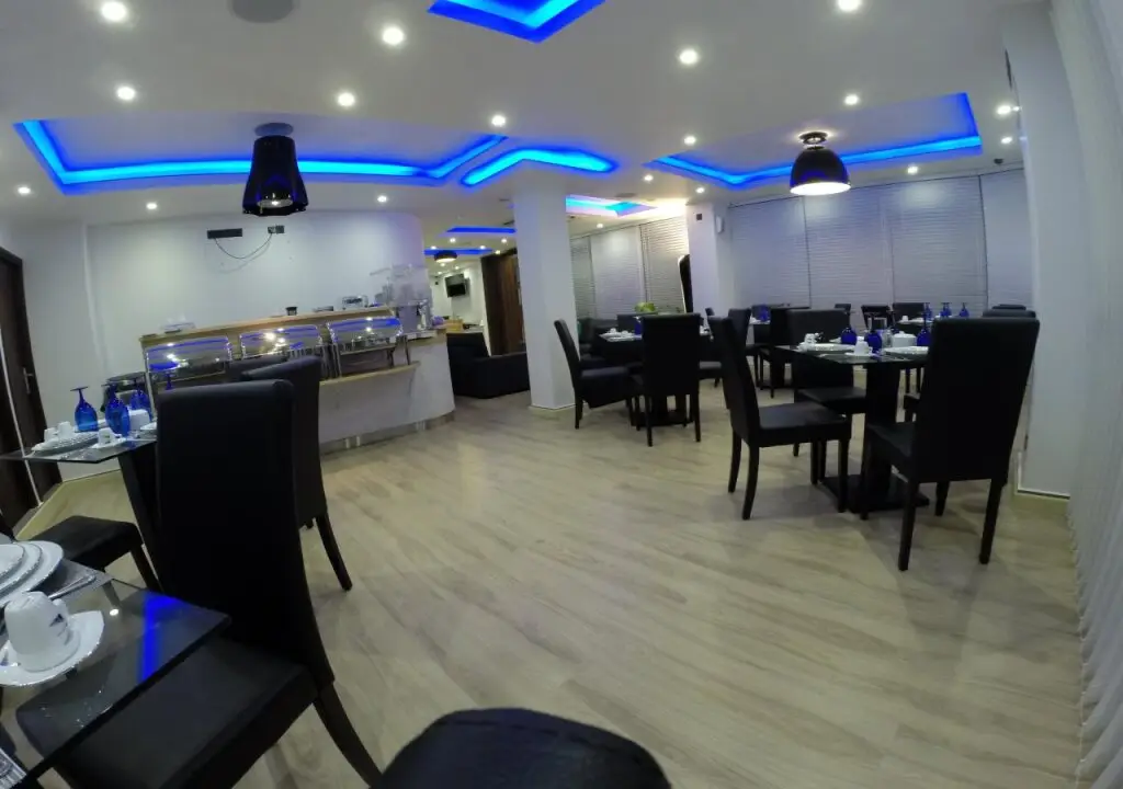 Северный атолл Мале: Airport Beach Hotel