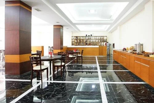 Тбилиси: Hotel Colombi