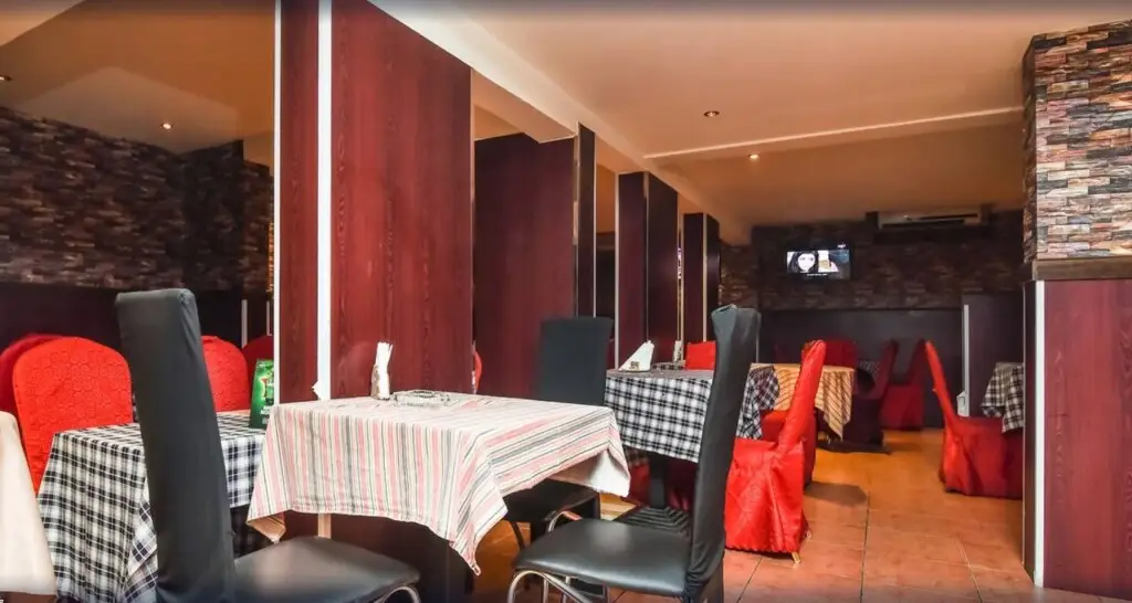 Дубай: Отель Oyo 184 Central Paris Hotel