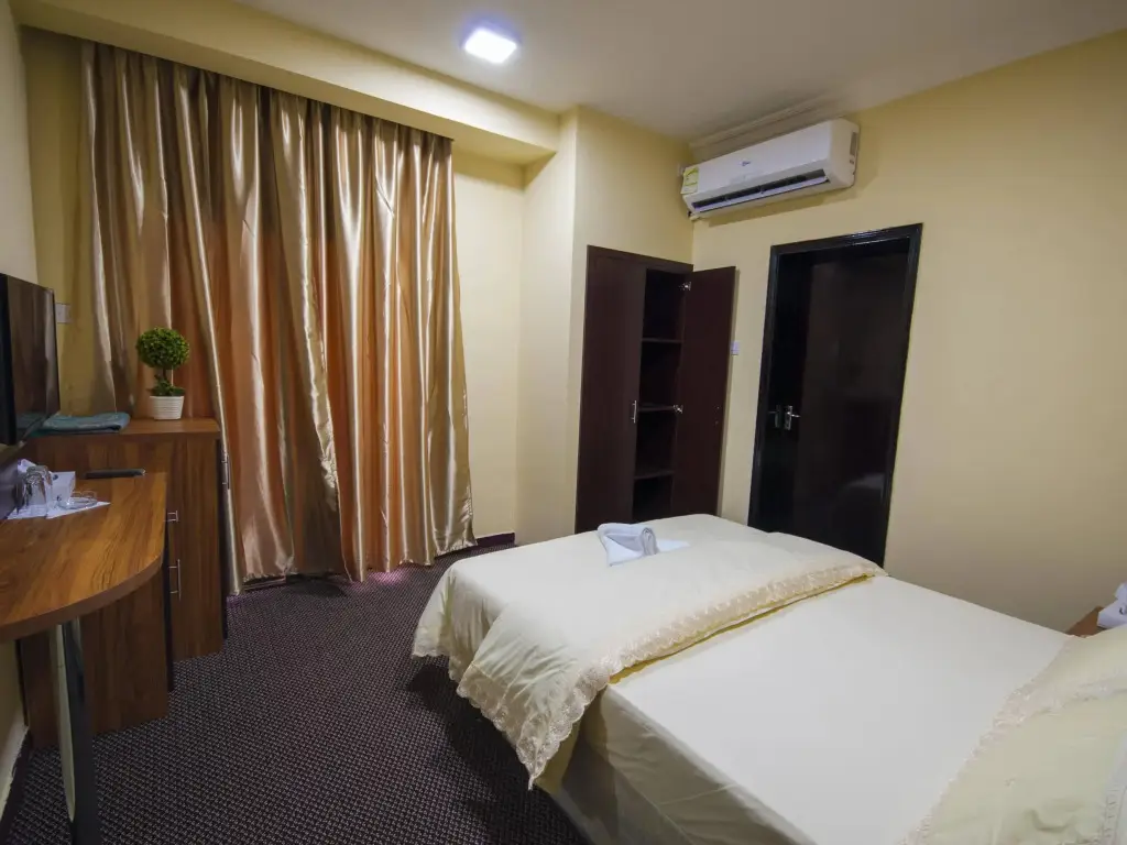 Дубай: Отель Oyo 184 Central Paris Hotel