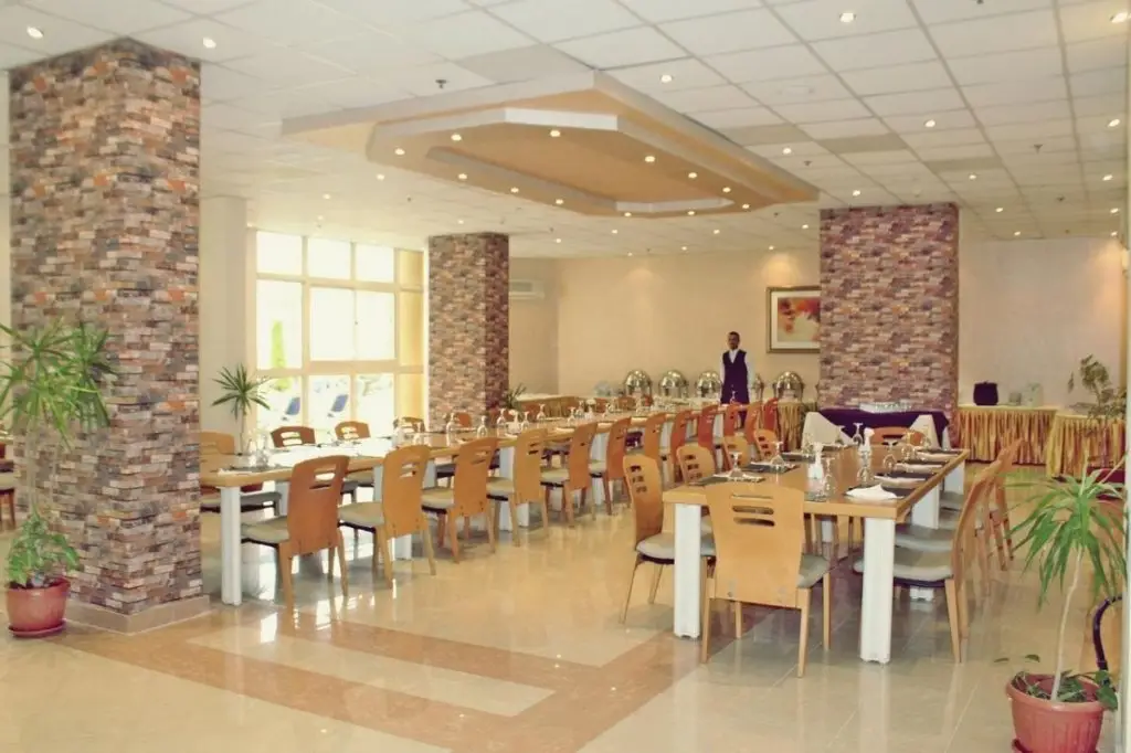 Борг-эль-Араб: Tolip Family Club Borg El Arab