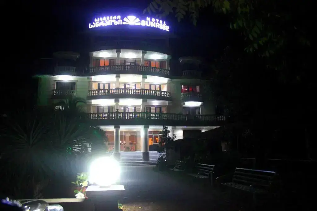 Sunrise Hotel — фото 1