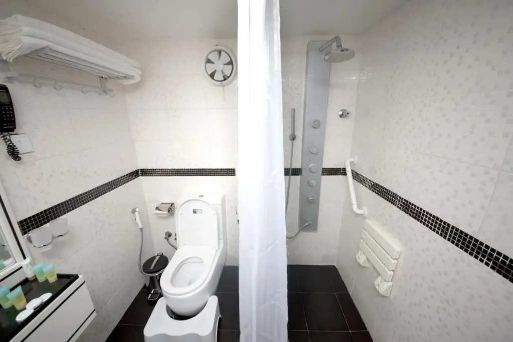 Дубай: White Fort Hotel