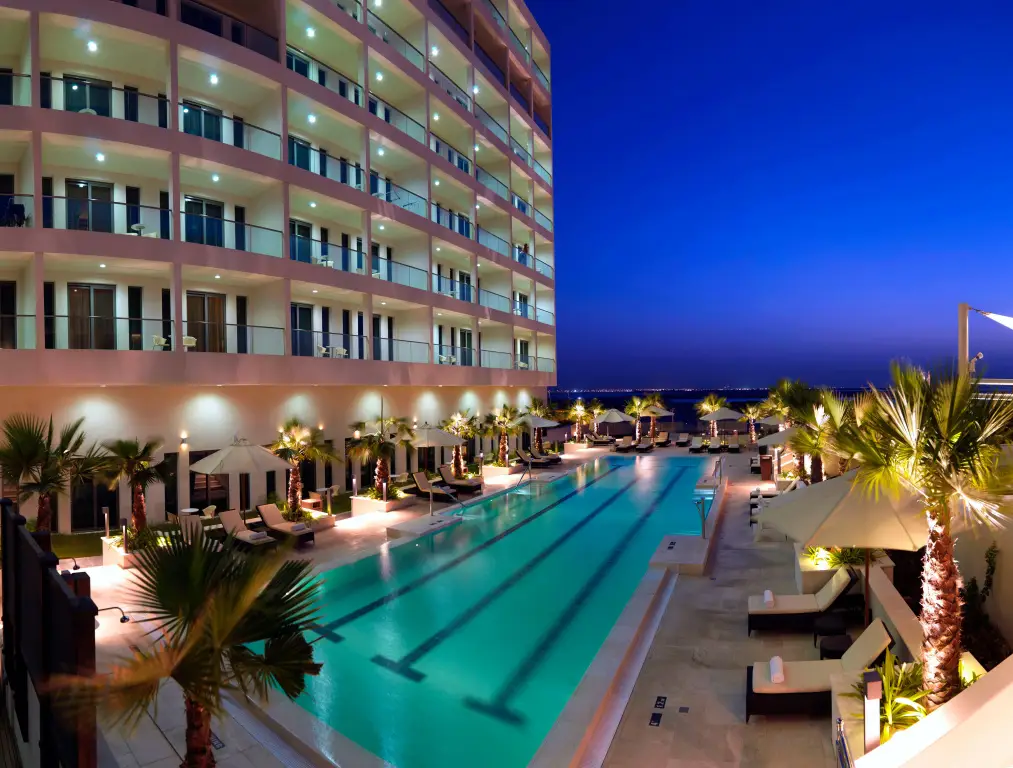 Отель Staybridge Suites Abu Dhabi Yas Island by IHG — фото 1