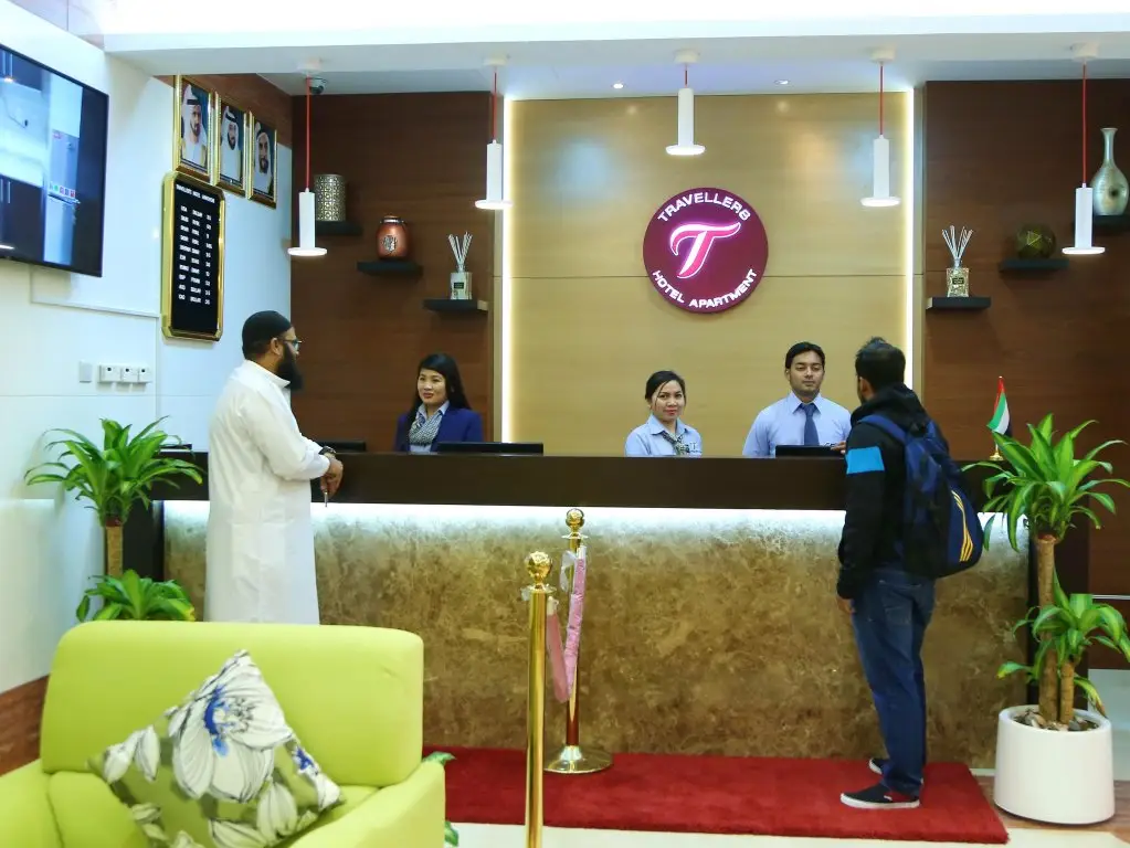 Дубай: Travellers Hotel Apartment