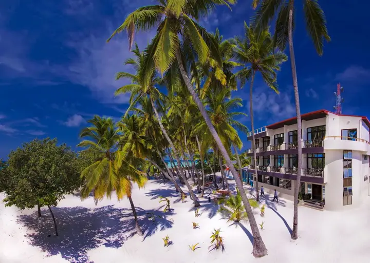 Маафуши (Атолл Каафу): Kaani Beach Hotel