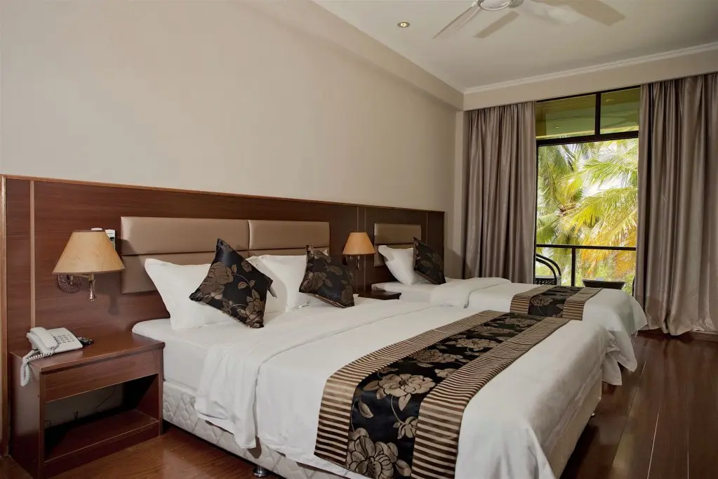 Маафуши (Атолл Каафу): Kaani Beach Hotel