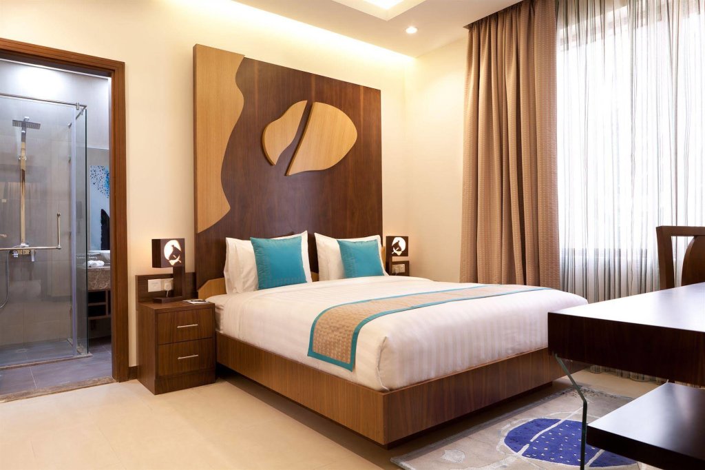 Дубай: Noon Hotel Apartments