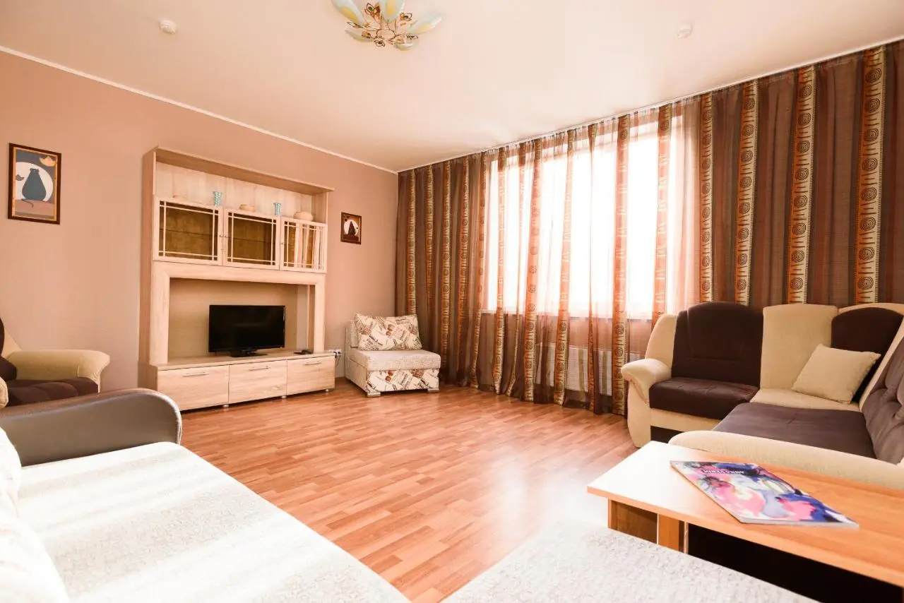 Екатеринбург: Apartments on Malysheva 4B City Center