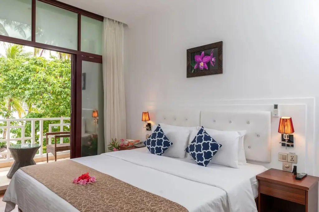 Южный Мале Атол: Sun Tan Beach Hotel