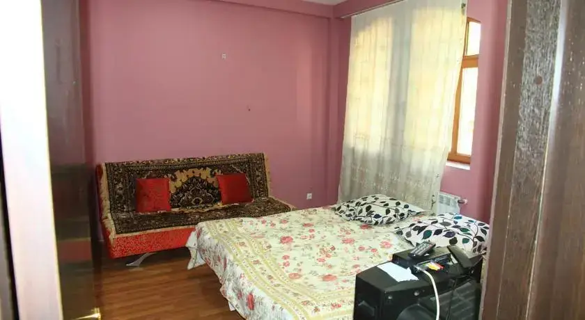 Мцхета: Guest House Alex