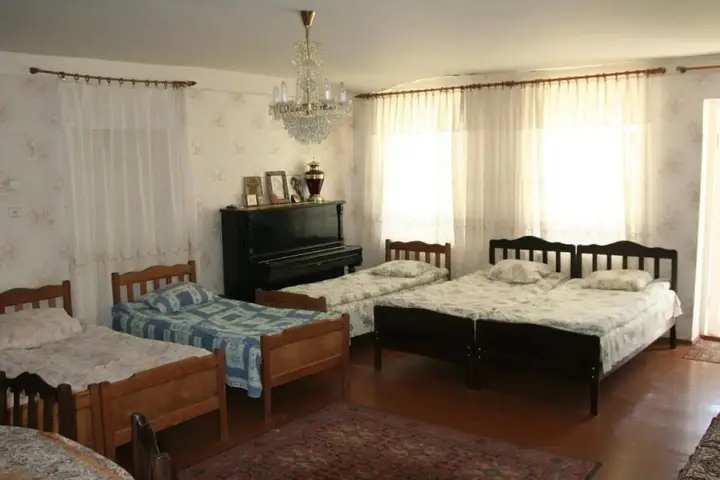 Степанцминда: Guest House Nazi