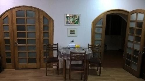 Тбилиси: Tbilisi Hostel Riga