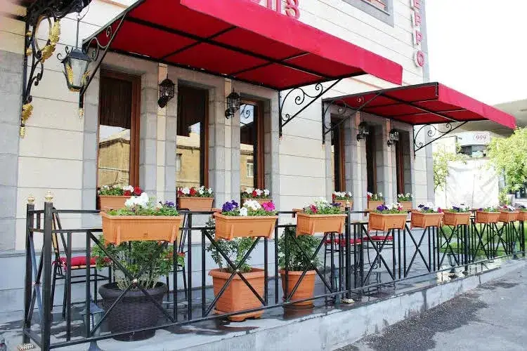 Ереван: Aleppo Hotel