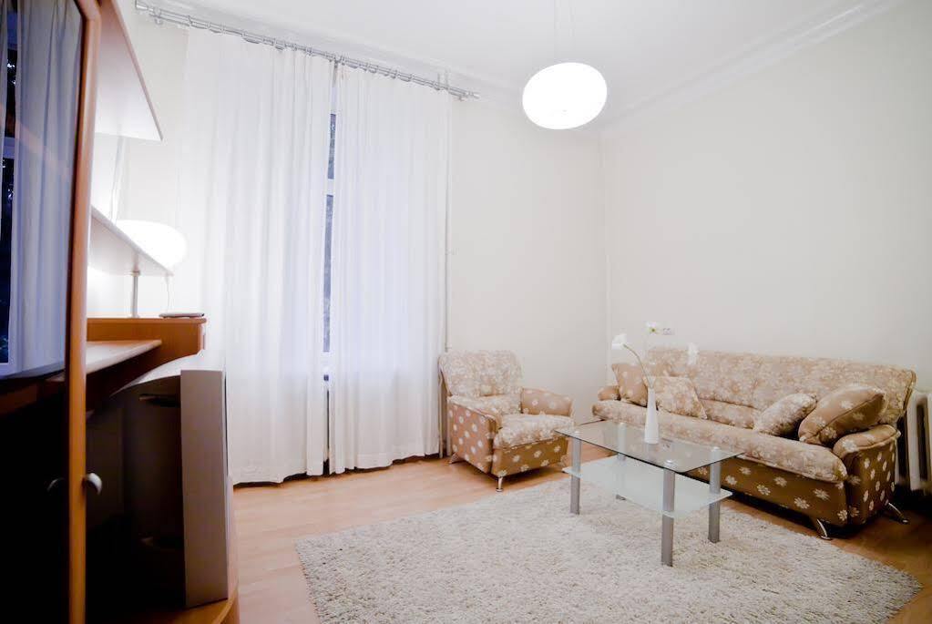 Минск: VIP House Apartments 3 on Lenina Street
