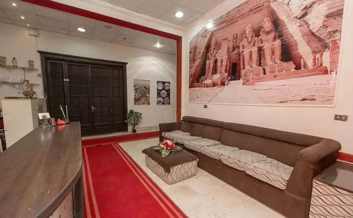 Каир: One Season Hostel