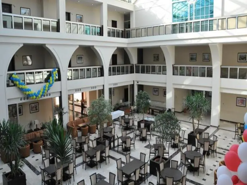Баку: Отель Atrium Baku International Trade Centre