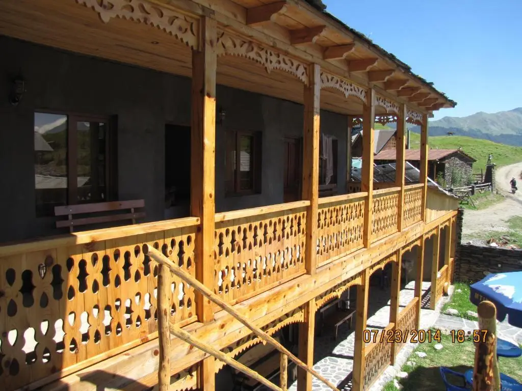 Омало: Guesthouse Lasharai