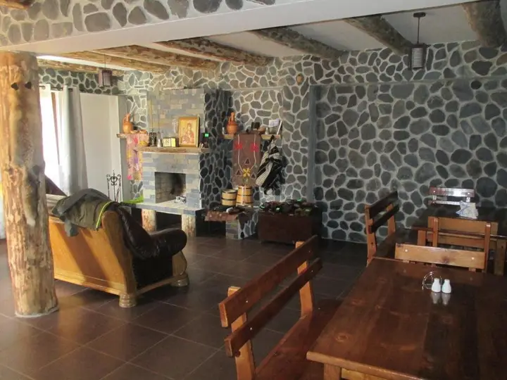 Омало: Guesthouse Lasharai