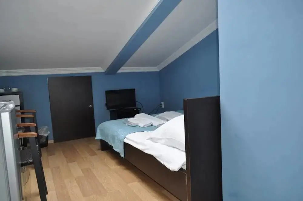 Тбилиси: Hotel Your Comfort