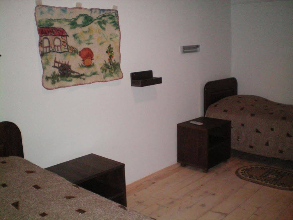 Телави: Twins Wine Cellar