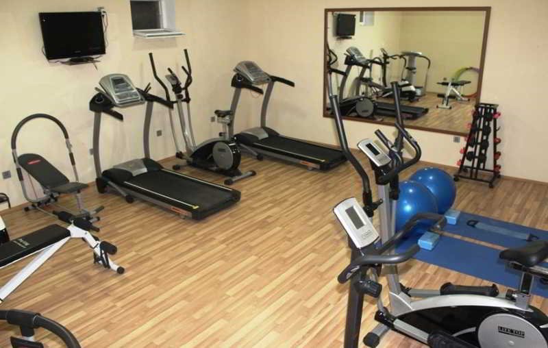 Шеки: Issam Hotel