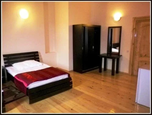 Они: Orion Hotel