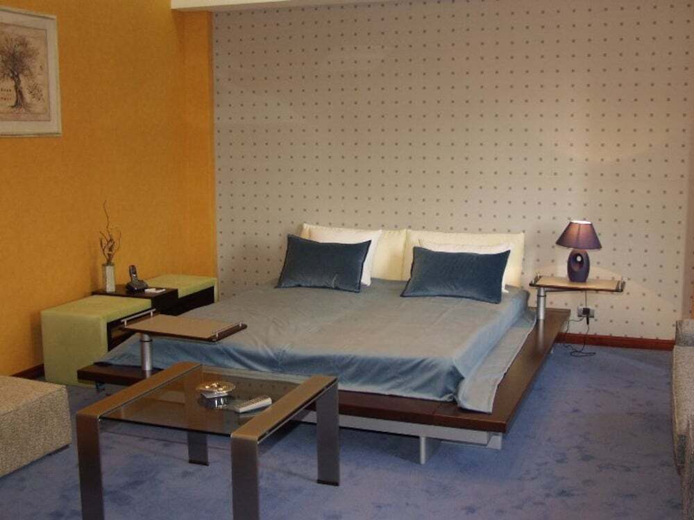 Баку: Meridian Hotel