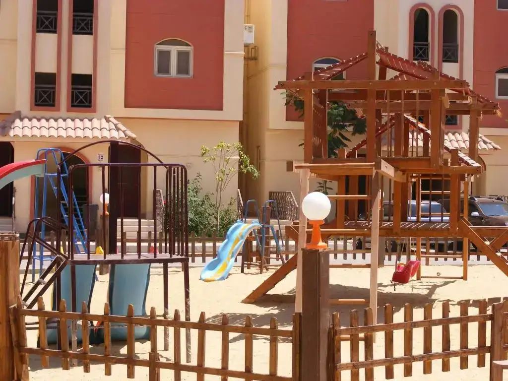 Атаках: La Sirena Hotel Beach Resort