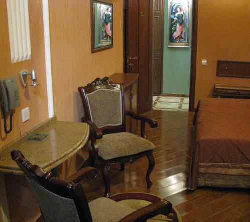 Тбилиси: Hotel Pavo