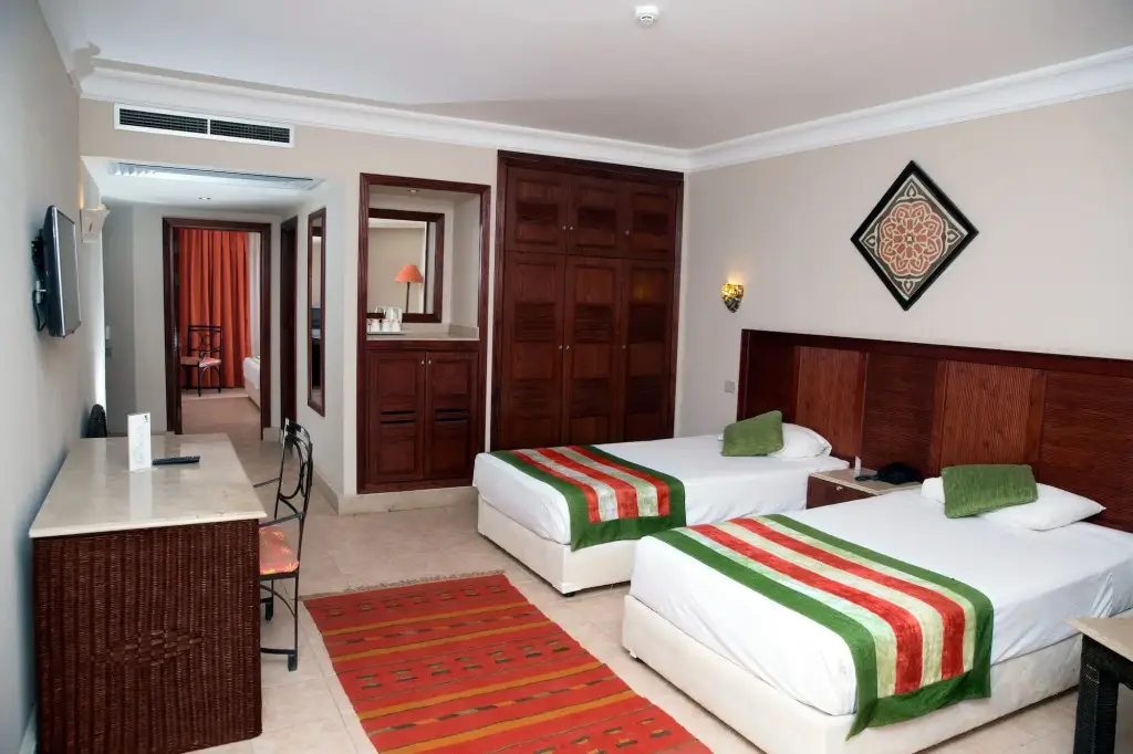 Атаках: Romance Hotel Ain Sokhna