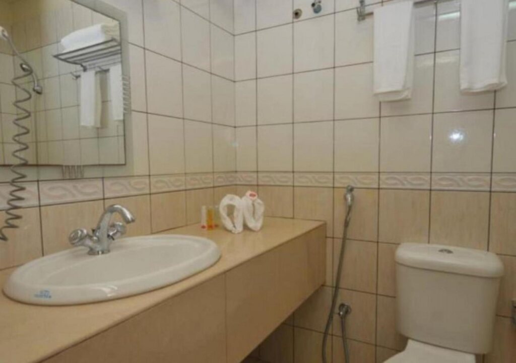 Северный атолл Мале: Coral Hotel and Spa