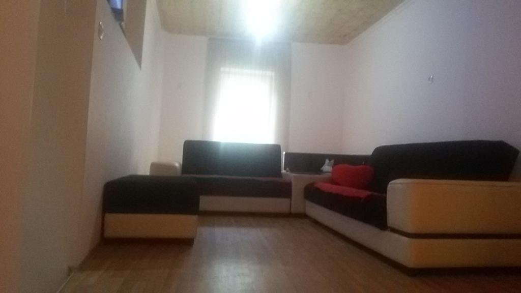 Местиа: Lomari's Guest House