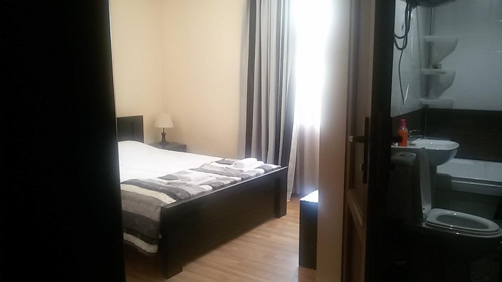 Местиа: Lomari's Guest House