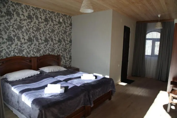 Местиа: Guesthouse David Zhorzholiani