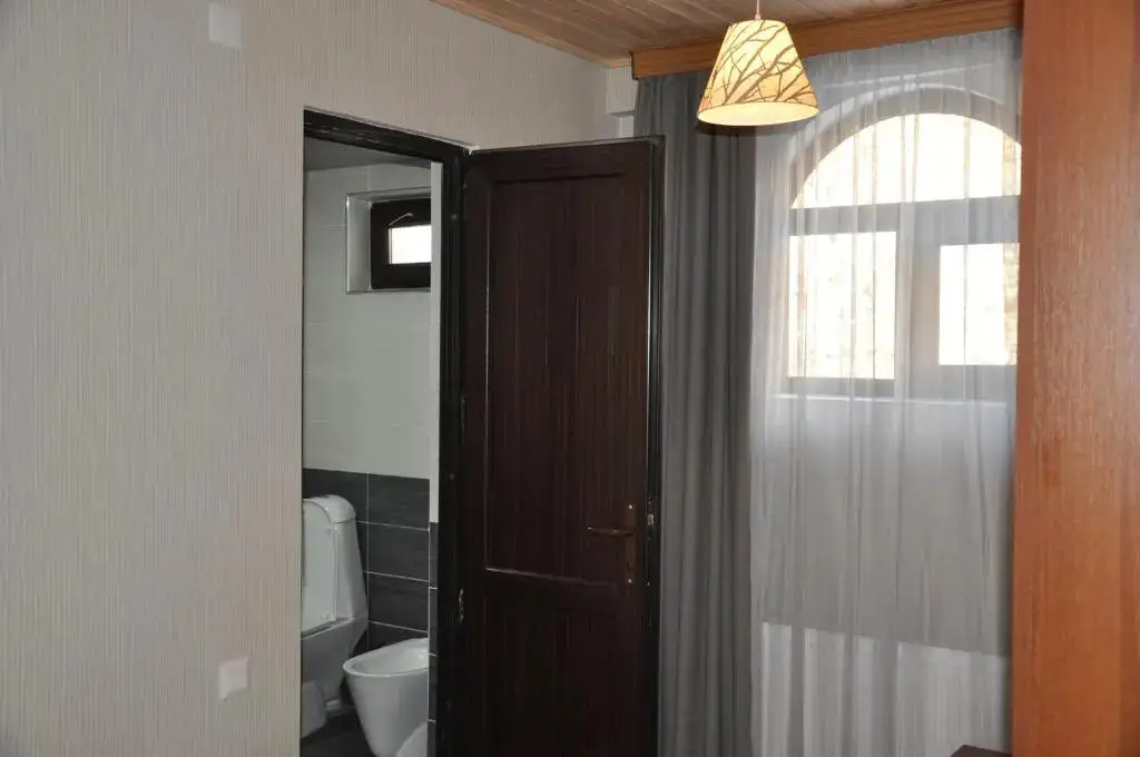 Местиа: Guesthouse David Zhorzholiani