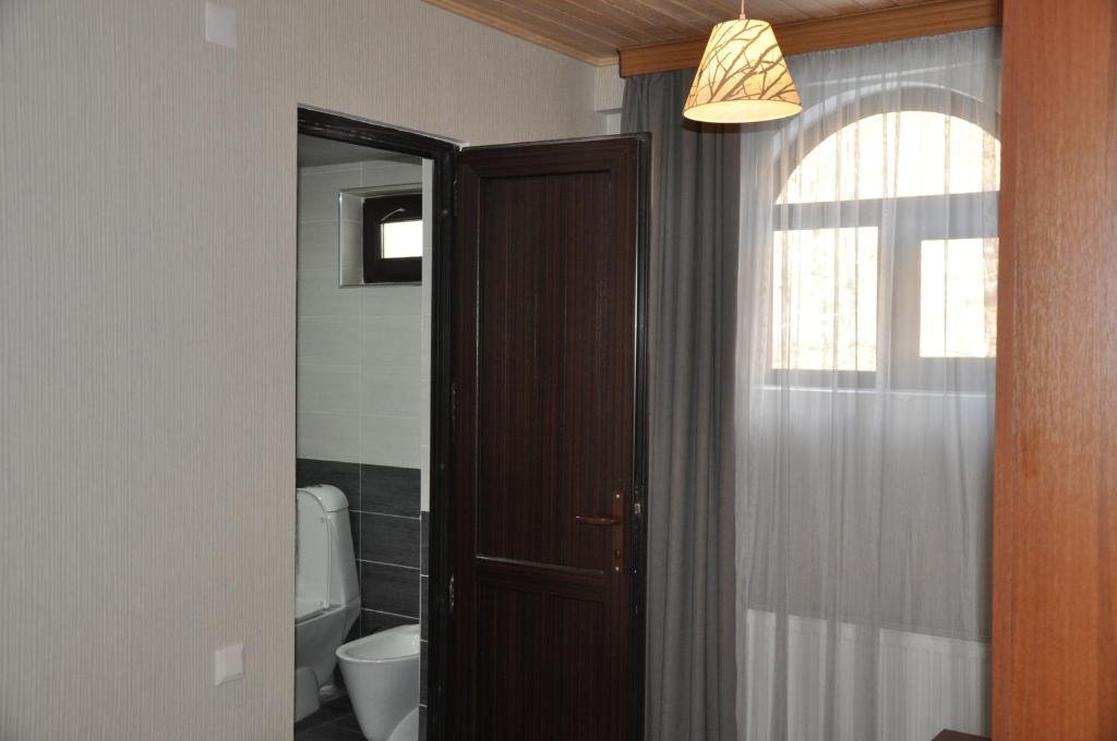 Местиа: Guesthouse David Zhorzholiani