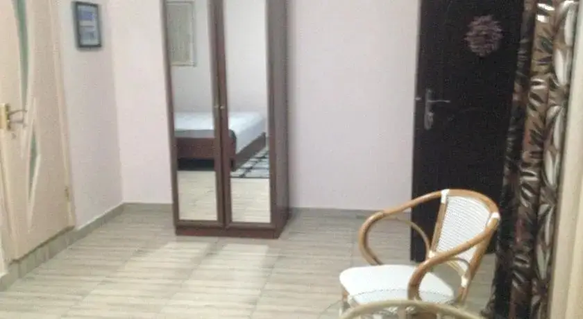 Батуми: Guest House Tsminda Nino