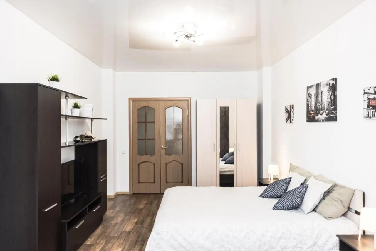 Екатеринбург: уютные апартаменты GOOD HOUSE Циолковского 29