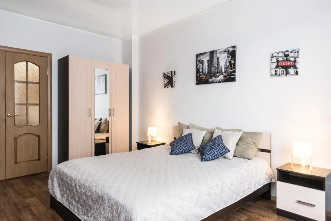 Екатеринбург: уютные апартаменты GOOD HOUSE Циолковского 29