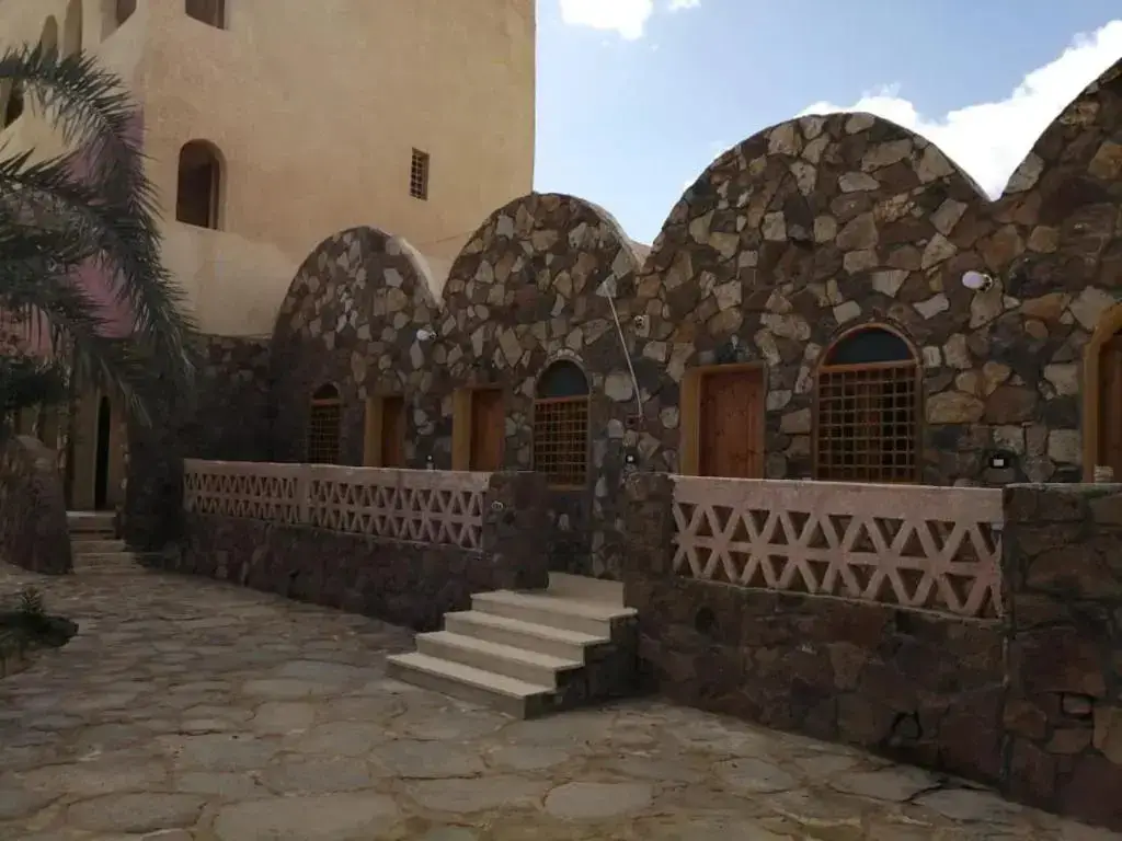 Аль-Бавити: Ahmed Safari Camp & hotel