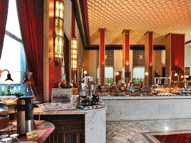 Каир: Shepheard Hotel