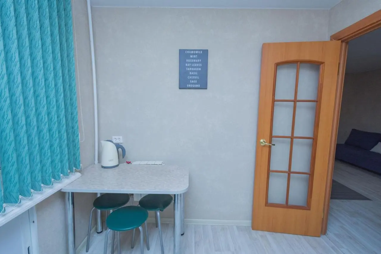 Нижний Тагил: Apartments on Lenina 26