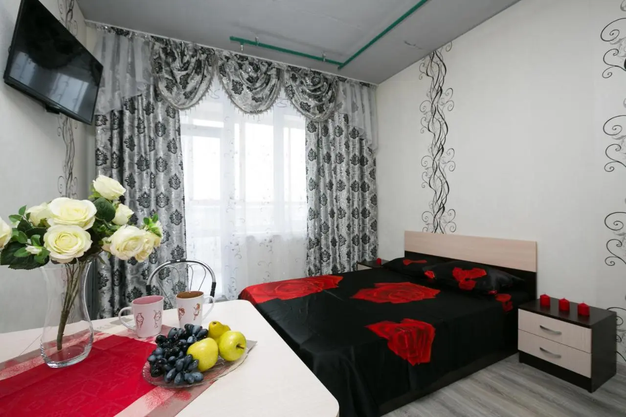 Екатеринбург: Flower Apartment