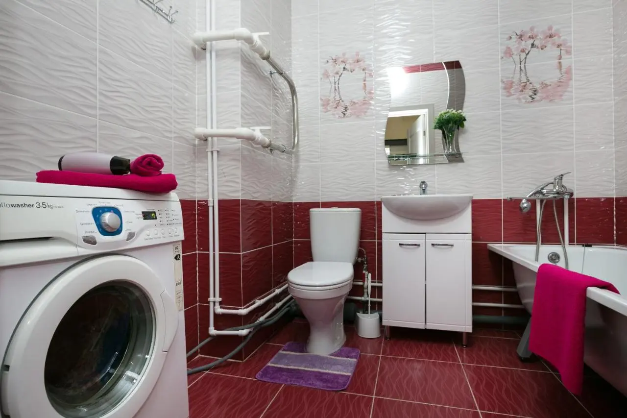 Екатеринбург: Flower Apartment